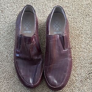 Stacy Adams Men's Burgundy Perforated Loafers